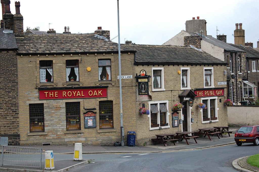 The Royal Oak, Paddock Head, Huddersfield. Arkright. Flickr