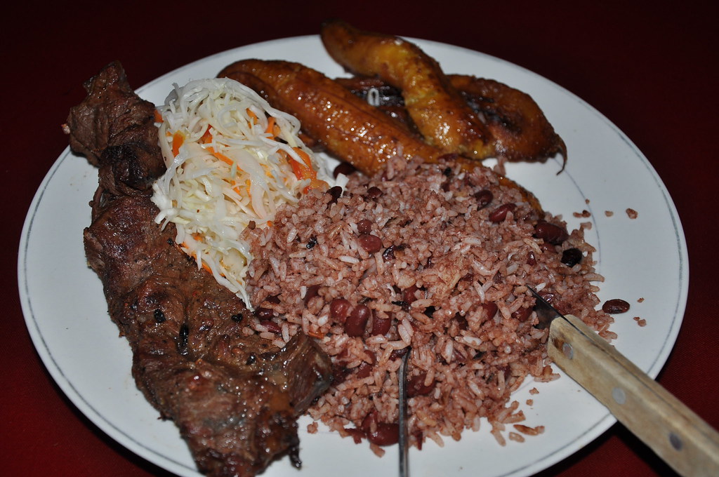 Typical Nicaraguan food Carne asada, gallopinto, maduros y… Flickr