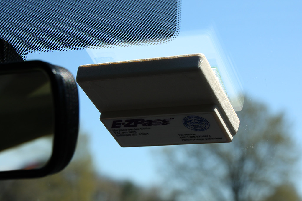 EZ Pass Transponder EZ Pass transponder mounted on the w… Flickr