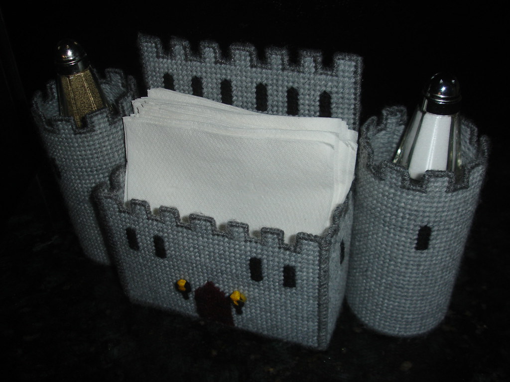 Plastic Canvas Castle Napkin Holder Full Full Castle Napki… Flickr