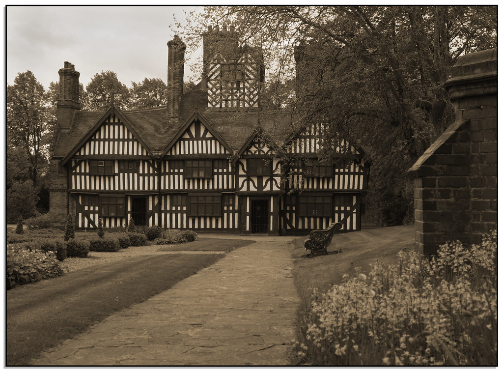 Oak House, West Bromwich. Copyright © 2009 Phil Dodd. The … Flickr