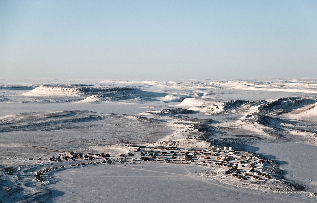 Ulukhaktok, NWT ulukhaktok/holman island, nwt Nic Kirschner Flickr