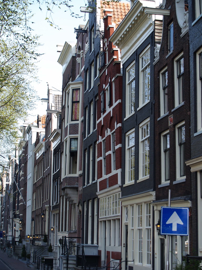 Amsterdam row houses Some of the canal houses, like the … Flickr