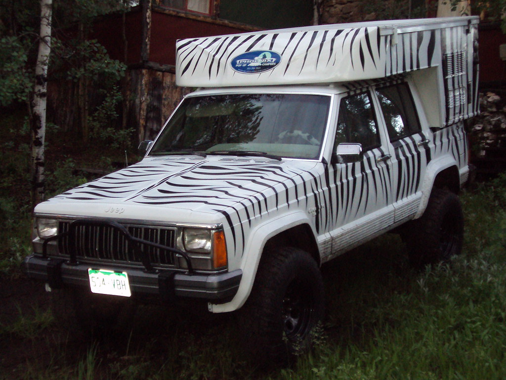 Zebra Jeep Zebra Camper. Zebra Jeep. Pop up Zebra Jeep