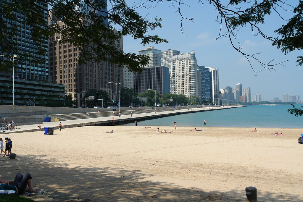 Ohio Street Beach, Chicago, Illinois, USA MD111 Flickr