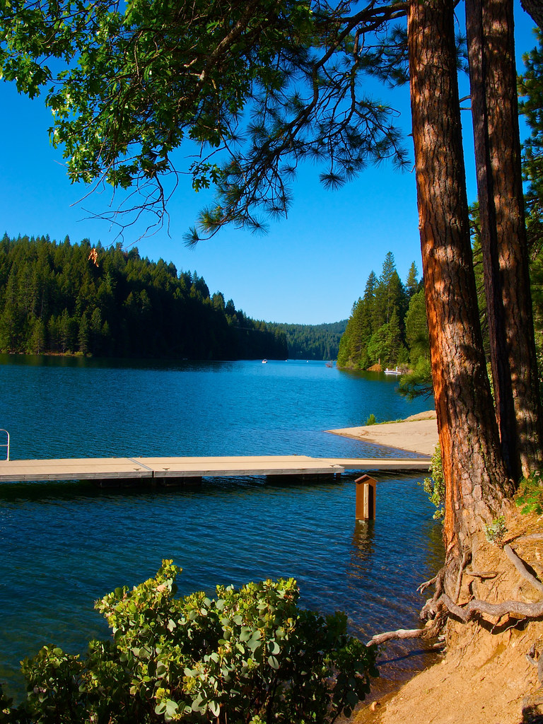 Jenkinson Lake 20090523 3 View On Black Nejmantowicz