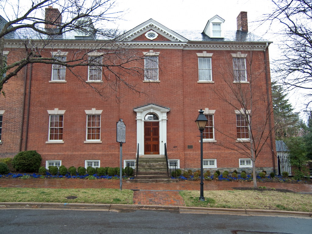 Lee's Boyhood Home The Boyhood Home of Robert E. Lee at 60… Flickr
