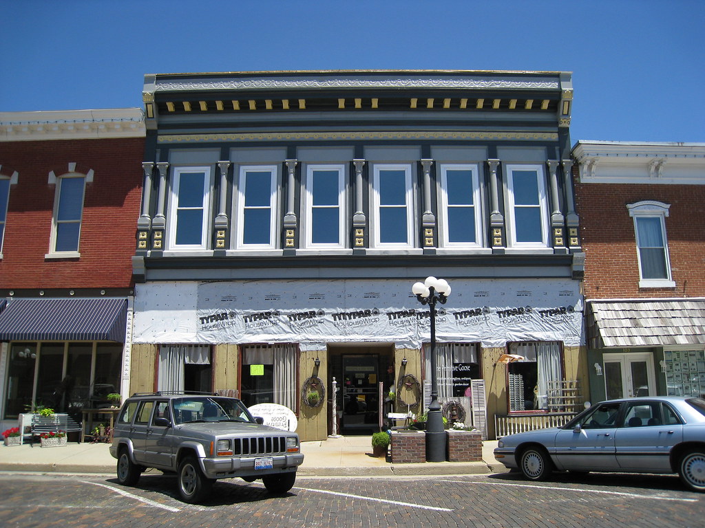 new/old Mesker facade, Arcola, IL The Mesker Brothers Iron… Flickr