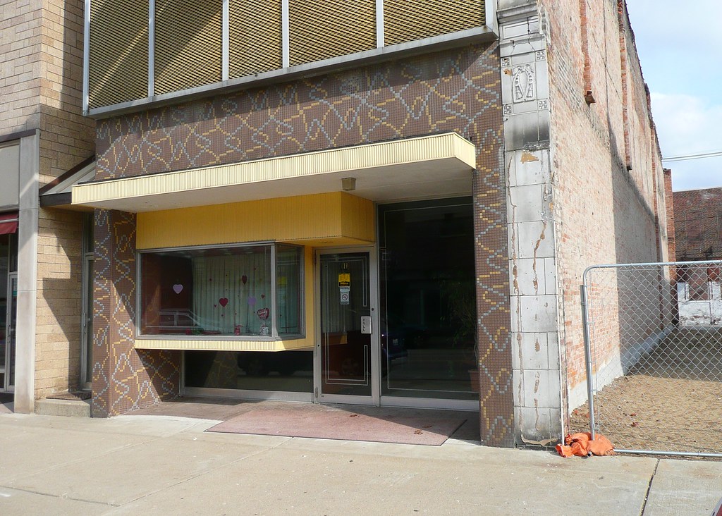 Danville, IL Midcentury Modern storefront Couldn't have b… Flickr