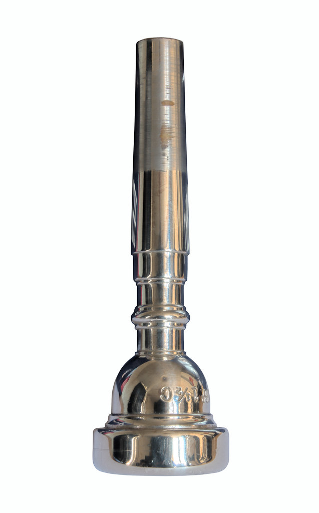 Embouchure profil HDR Trumpet mouthpiece (Vincent Bach 1… Flickr