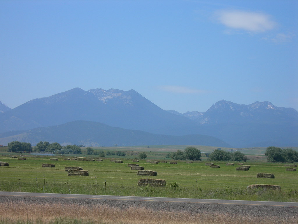 Blue Mountains of Oregon From I84 just north of Baker City… Flickr