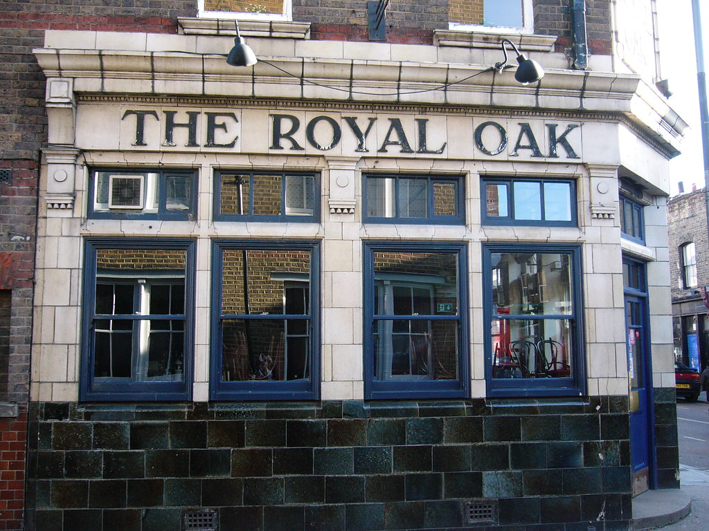 The Royal Oak Pub London, England The pub used in locati… Flickr