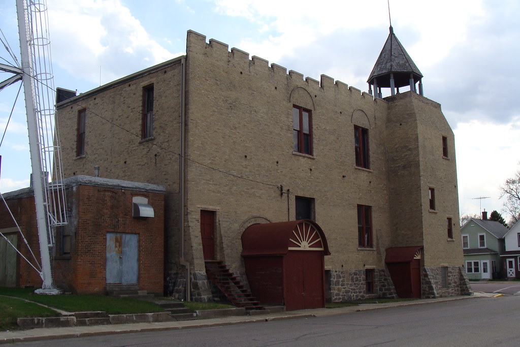 Gibbon, Minnesota Historic Building As seen in Gibbon, Min… Flickr