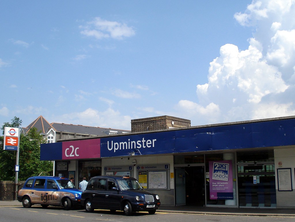 Upminster Station Zone 6 Tube and rail station on the Dist… Flickr