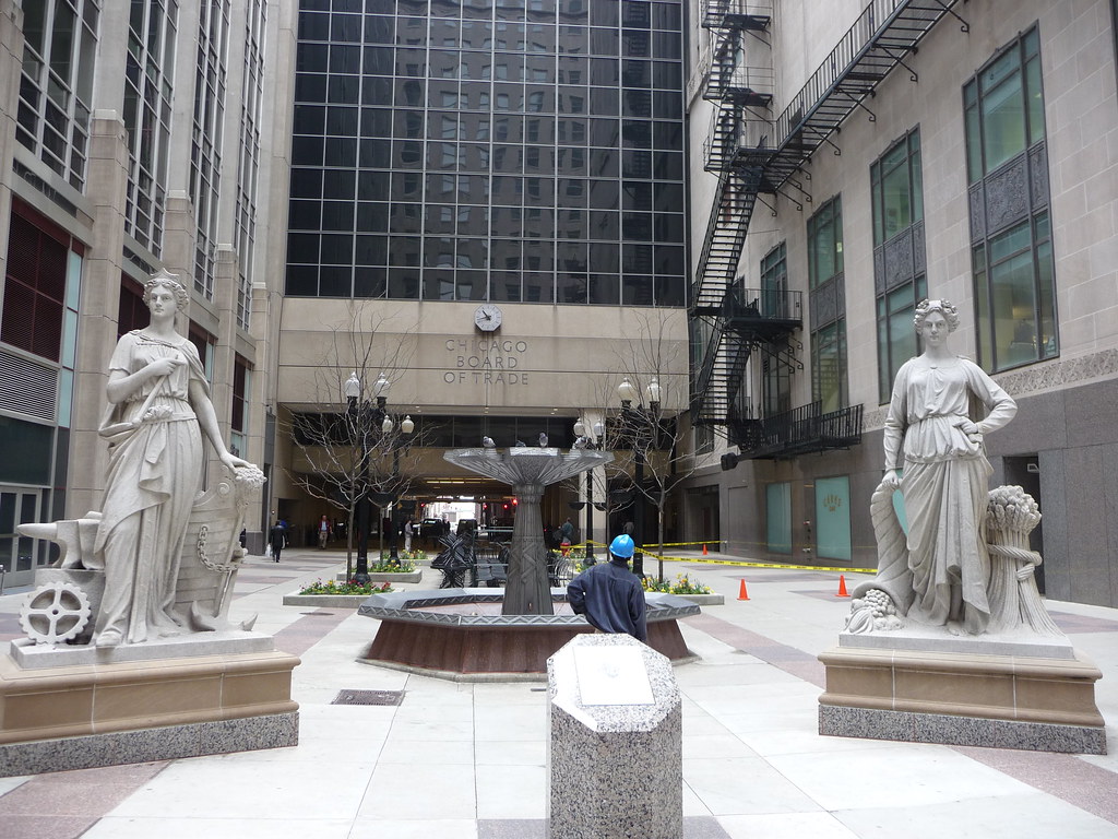 Statues at Chicago Board of Trade John Kannenberg Flickr