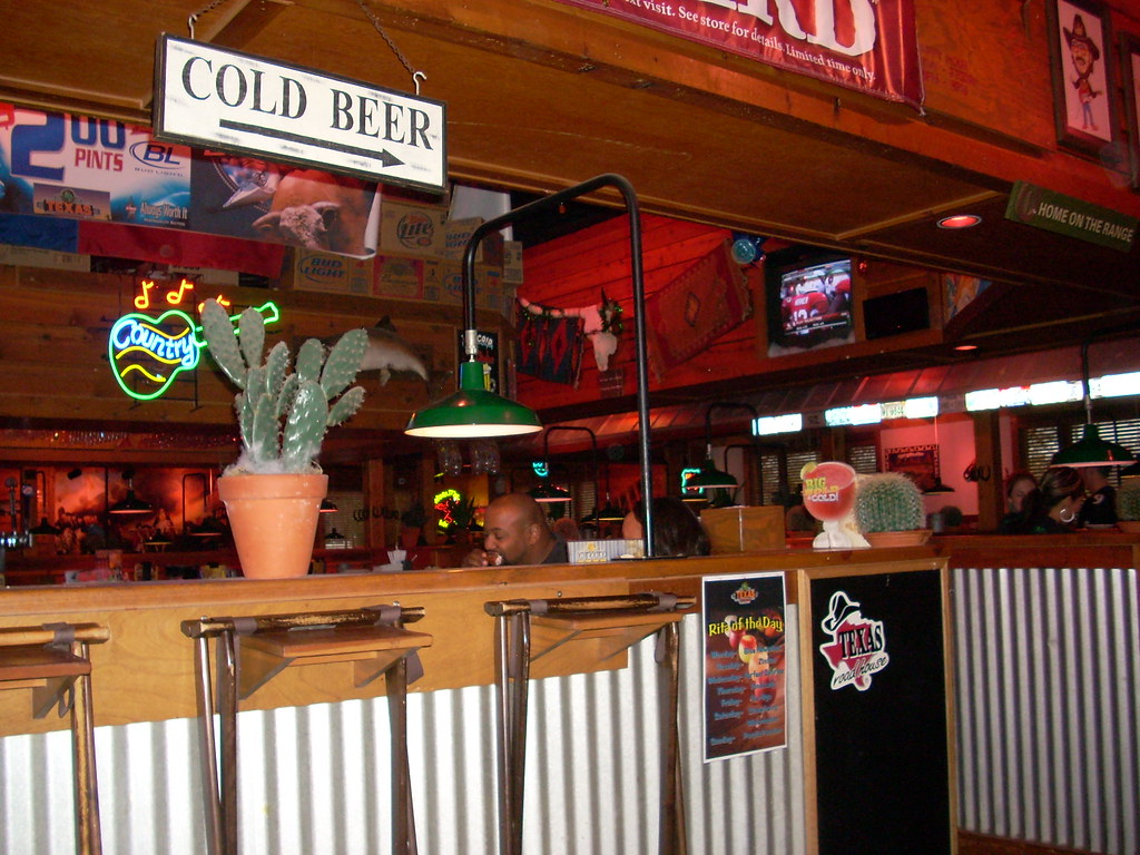 Texas Roadhouse interior Texas Roadhouse (7,096 square fee… Flickr