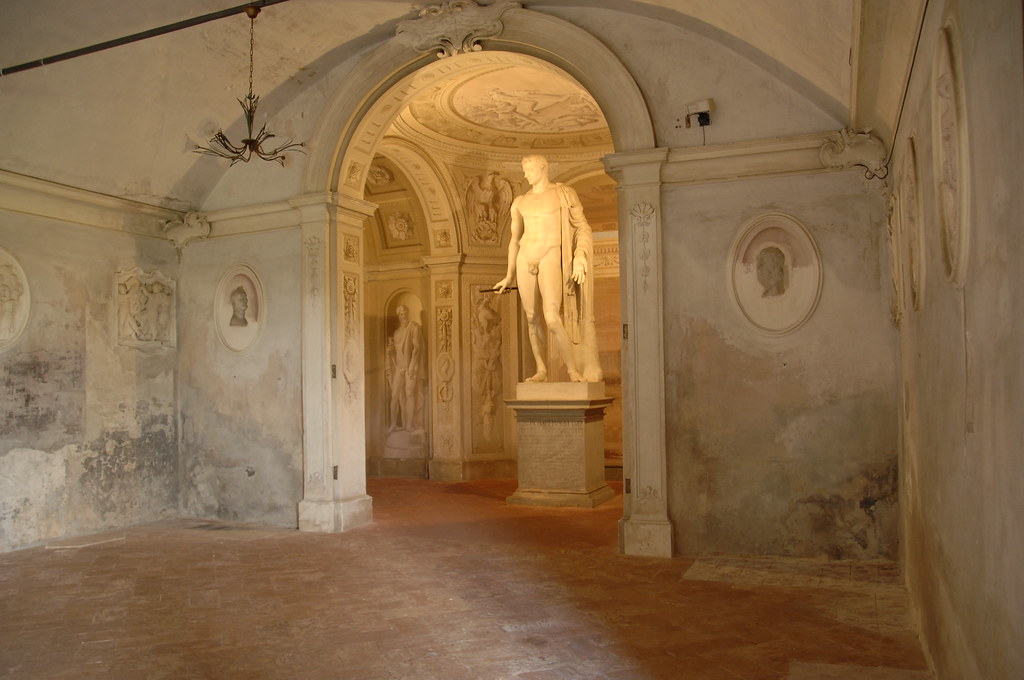 Pompey statue Julius Caesar was killed at the feet of thi… Flickr