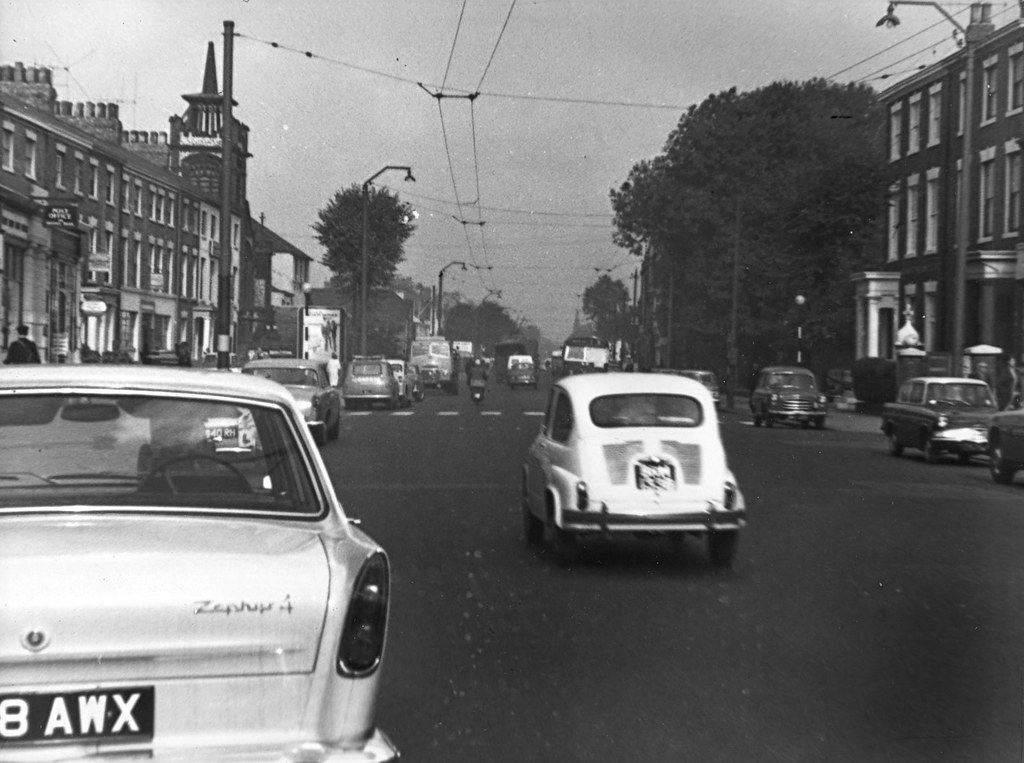 Beverley Road, Hull. Mid1960s Photograph looking northbou… Flickr