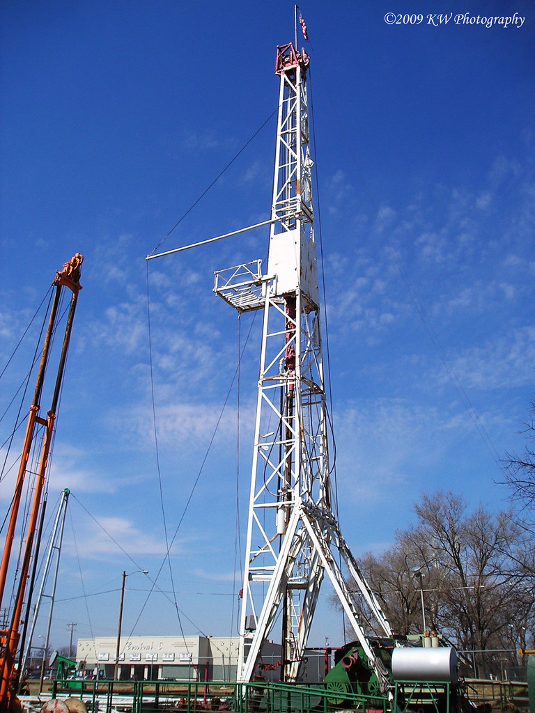 Rotary Drilling Rig Rotary drilling rig on display at the … Flickr