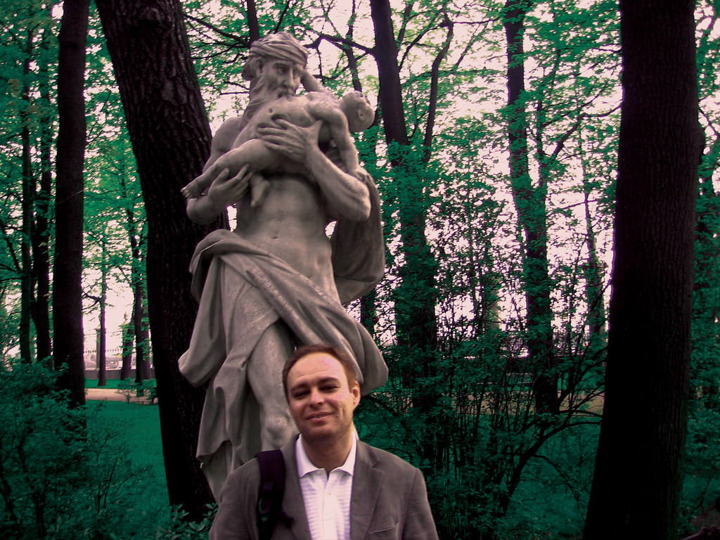 rippenbiest and kronos eating his child in the Letnij