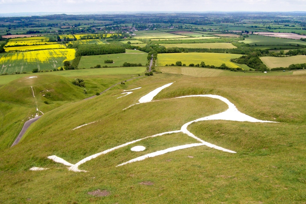 Uffington 19 Jun 2009_26 uc The Uffington white horse near… Flickr