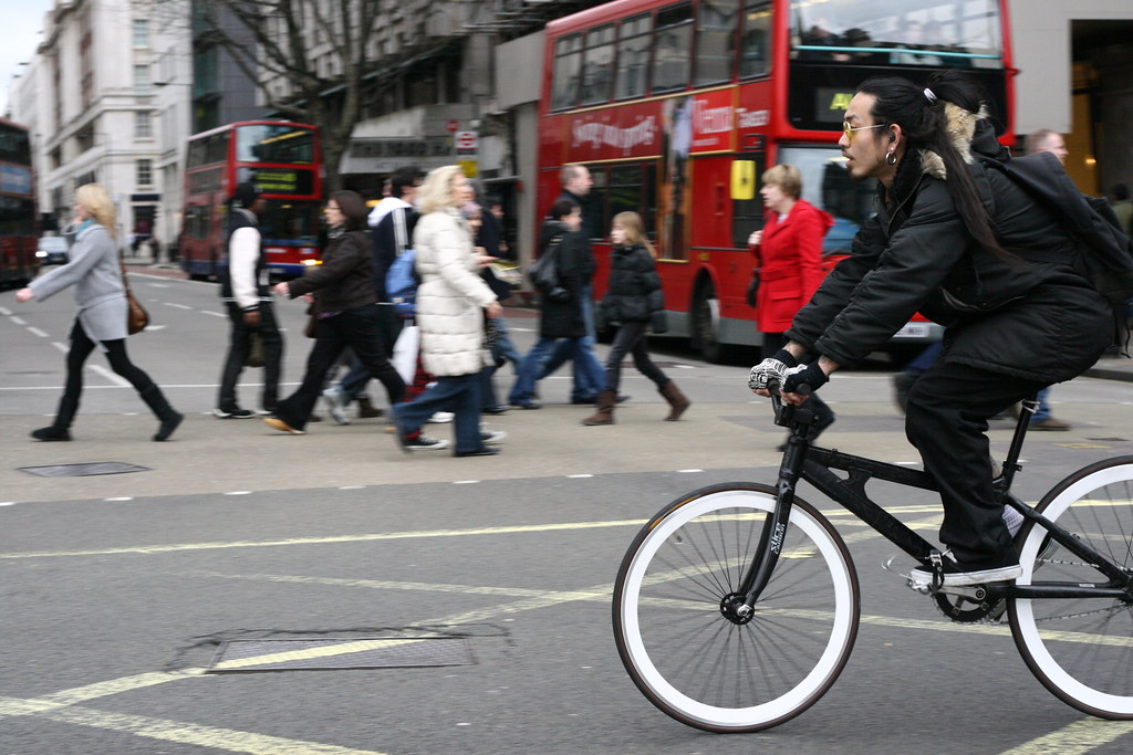 Fixed Gear Mania London full of fixed gear bikes over the … Flickr
