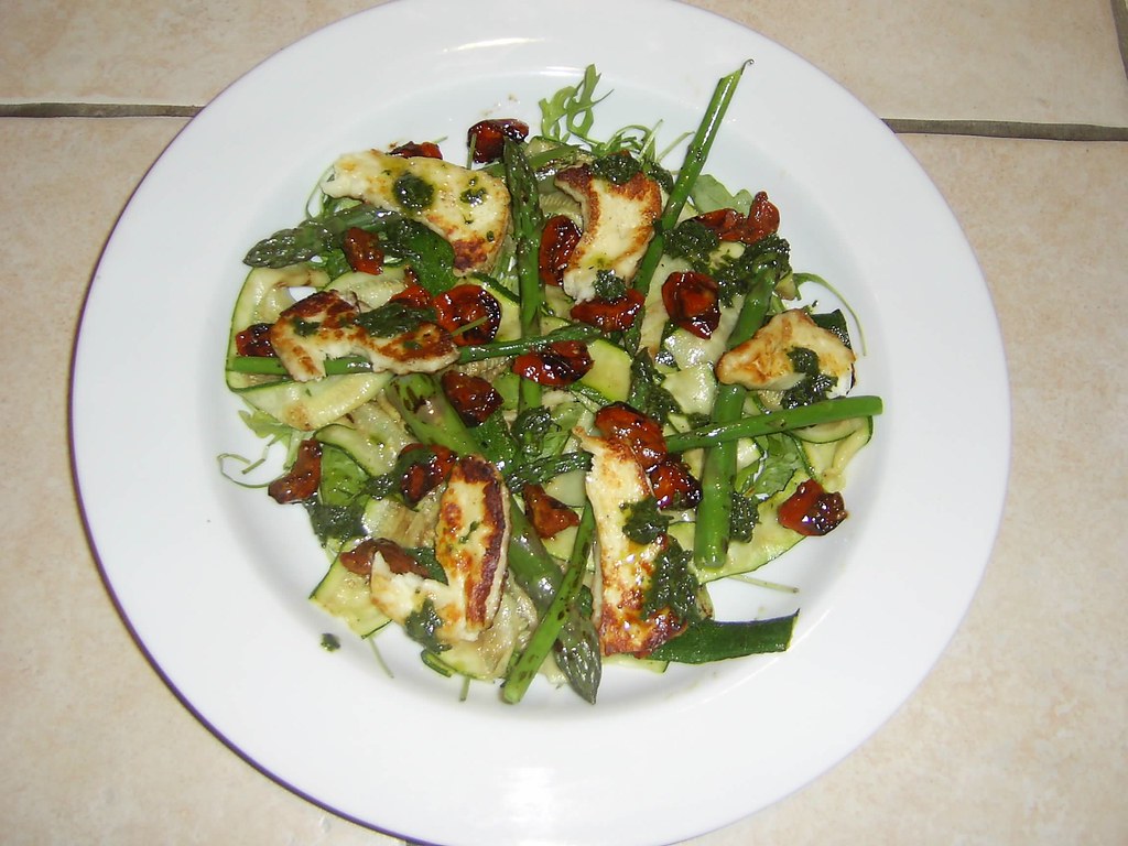 Ottolenghi asparagus Chargrilled asparagus, courgettes and… Flickr