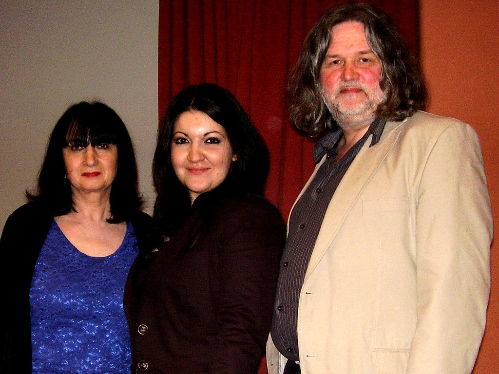 Con Lynn e Clive Prince Si, non vi sbagliate, ave… Flickr