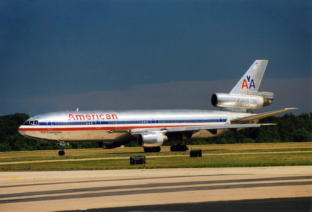 DC10.N128AA American Airlines; DC1010 IAD 7/98 Brian Flickr