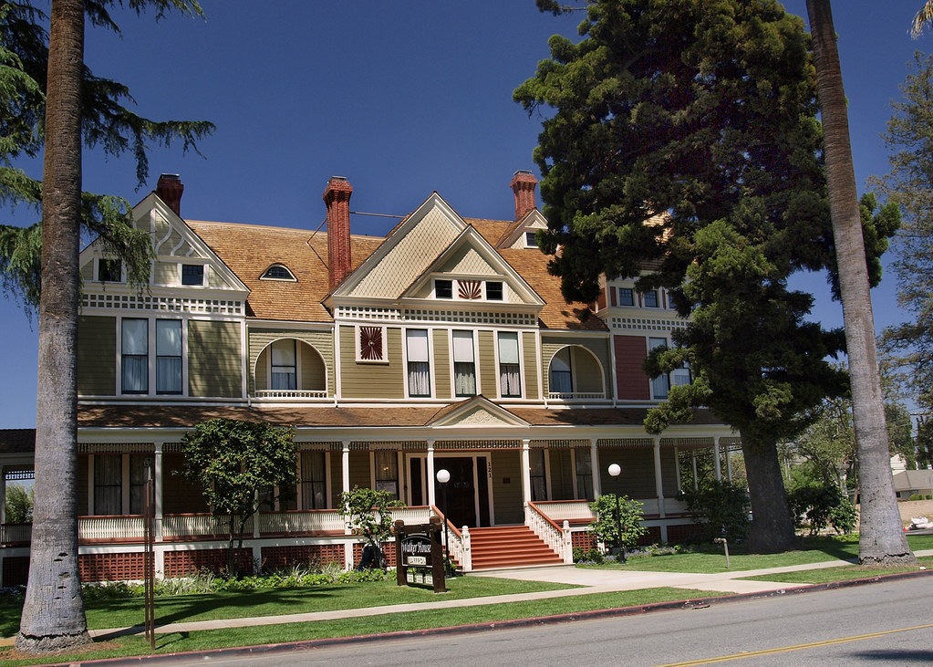 Walker House in San Dimas CA This fine building is located… Flickr