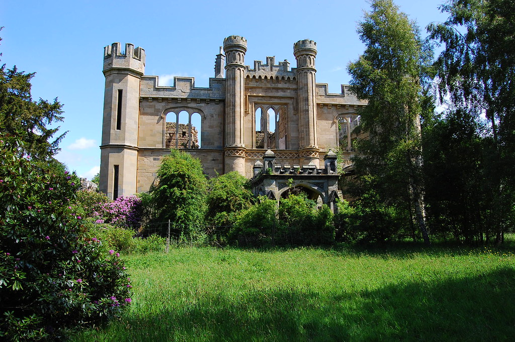 Crawford Priory, Springfield, Fife A remarkable ruined cou… Flickr