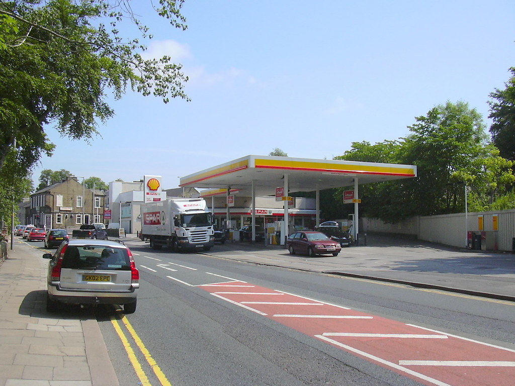 Shell Garage, Manchester Road, Nelson,Lancashire SPRINGBAN… Flickr