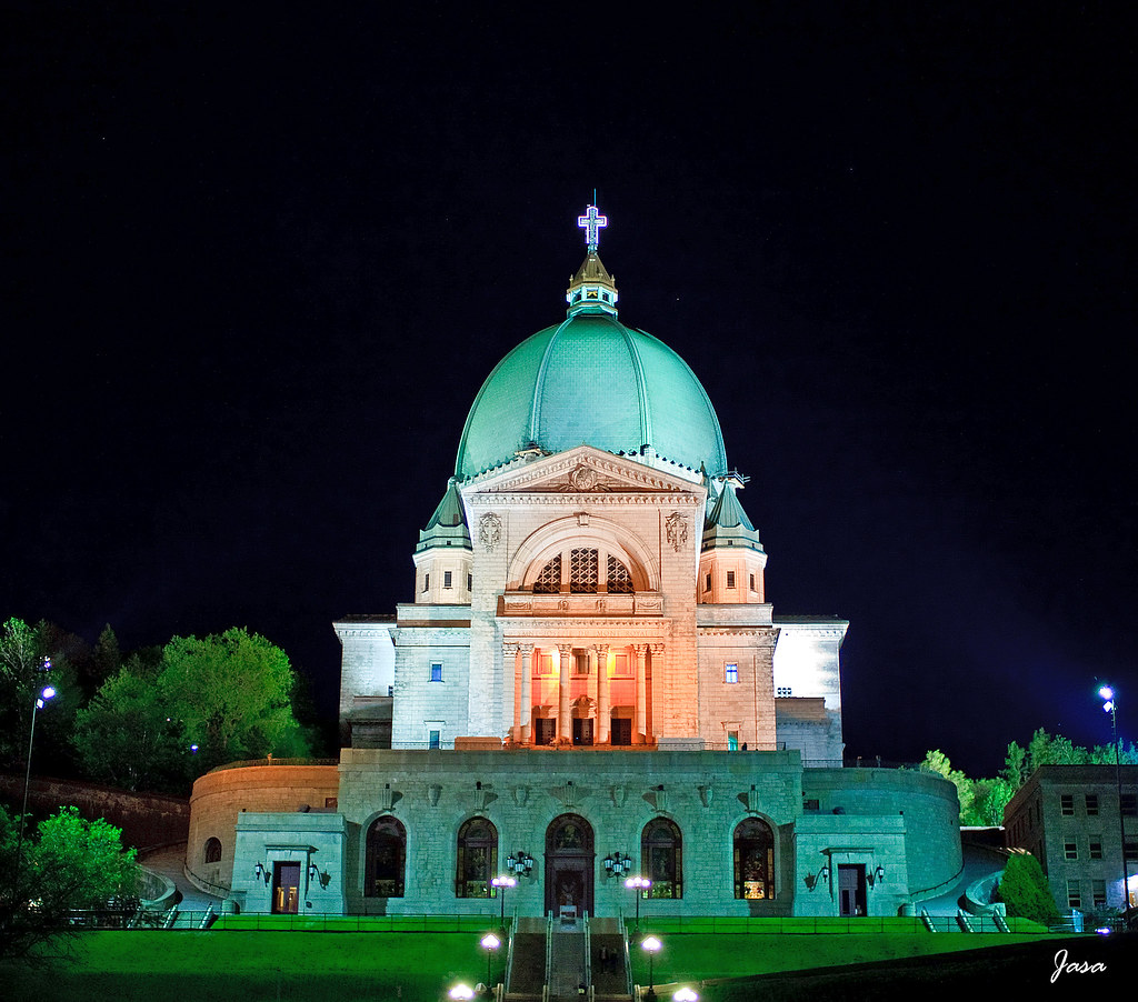 St Joseph Oratory at Night Montreal, Canada View in form… Flickr
