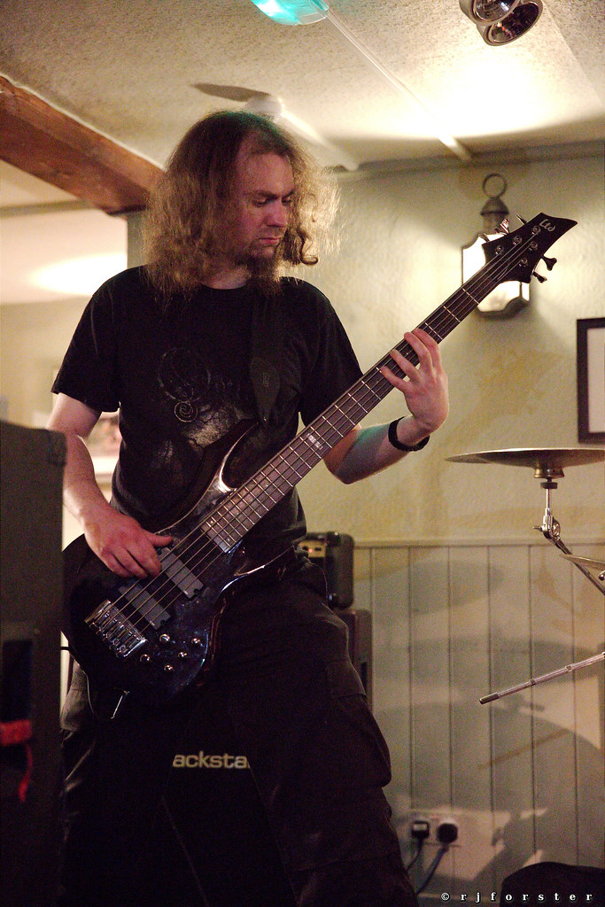 Lucien Sarti 1M1A9006 Lucien Sarti playing their brand of … Flickr