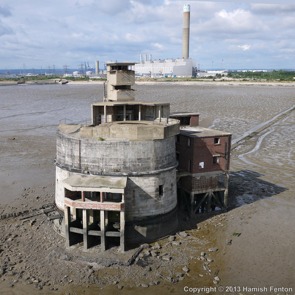 Grain Tower [2] Grain Tower, Isle of Grain, Kent Grain Tow… Flickr