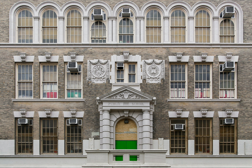 349/365 P.S. 102 The Bay View School Bay Ridge, Brooklyn… Flickr