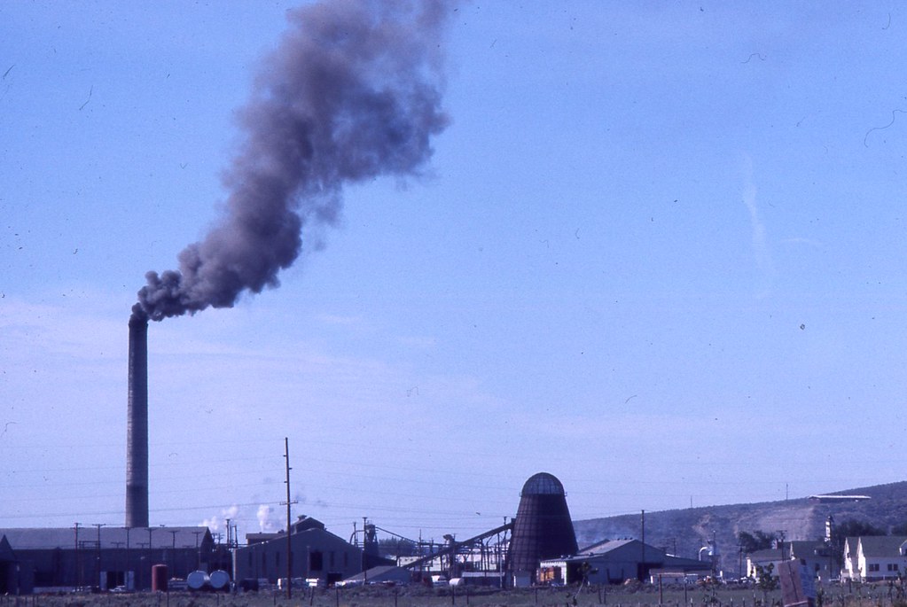 img040 Hines Lumber Mill 1975 Hines, Harney County, Oregon… Flickr