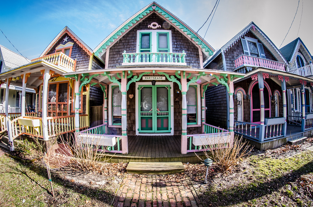 Fisheye of Martha's Vineyard's gingerbread houses in Oak B… Flickr