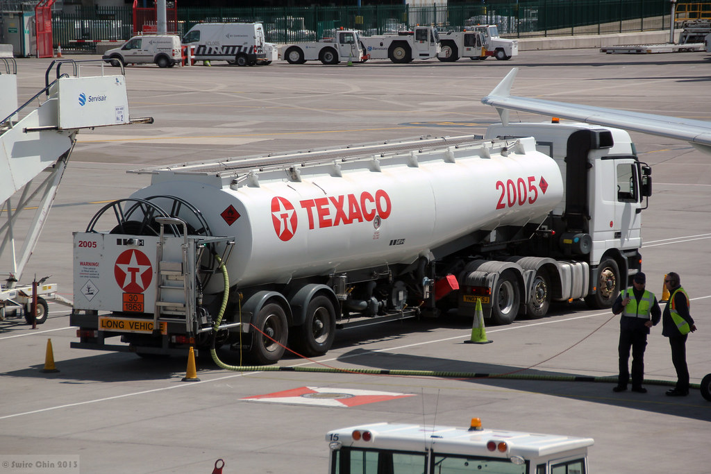 Texaco Aviation Fuel Tanker Dublin Airport, Ireland. Flickr