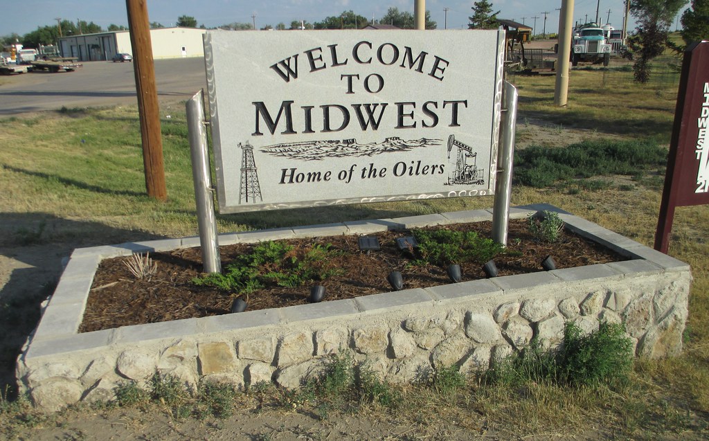 to Midwest Sign (Midwest, Wyoming) Midwest is loca… Flickr