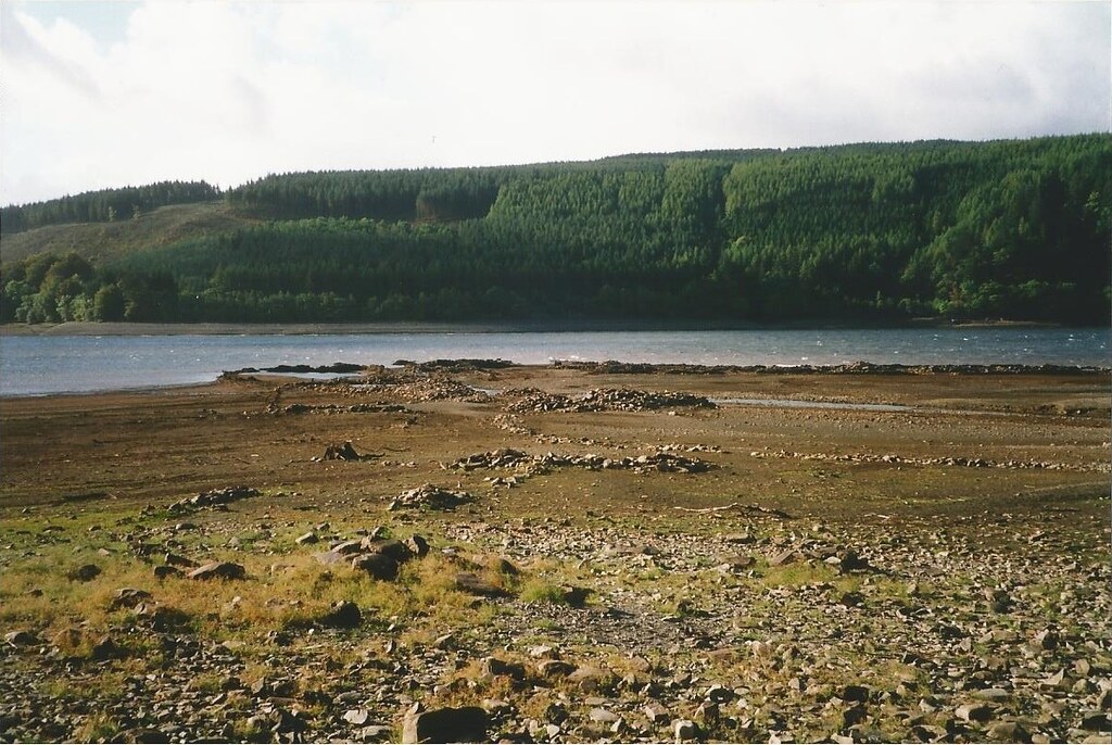 Village of Llanwddyn, Lake Vyrnwy, 1995 Remains of the vil… Flickr