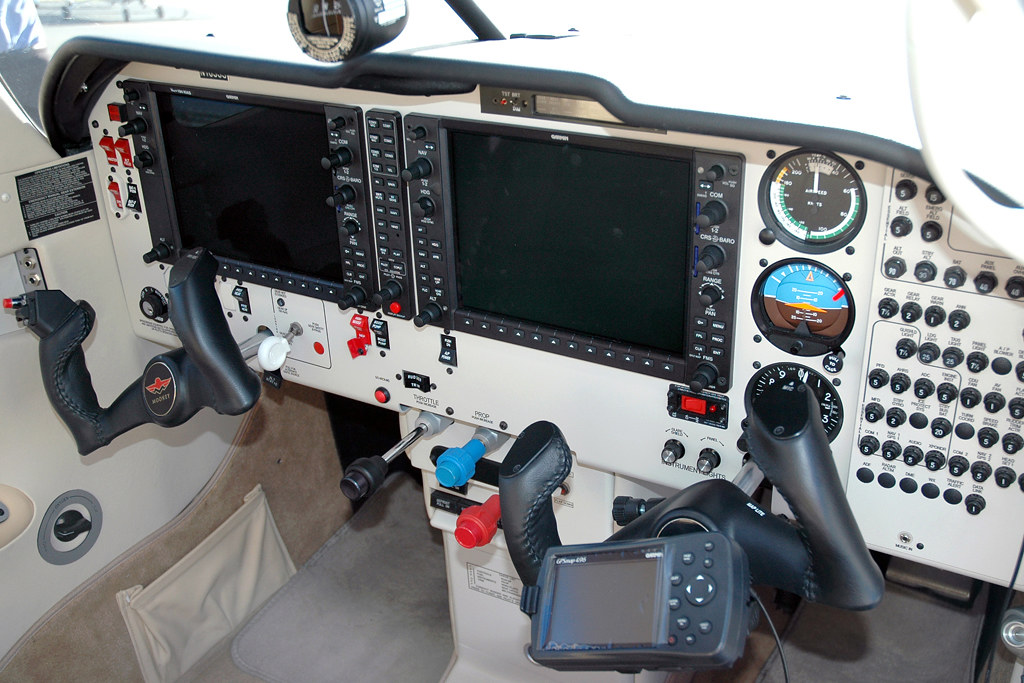 N1035S Mooney M20TN Acclaim Type S Mooney Airplane Company… Flickr