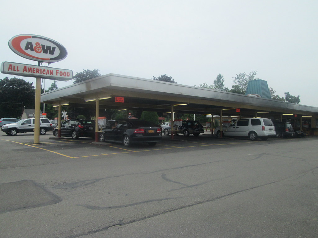 Cortland A&W Cortland, NY. There is only one other in my a… Flickr