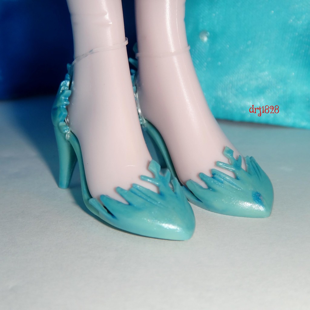 Elsa Limited Edition 17'' Doll LE 2500 Frozen US Dis… Flickr