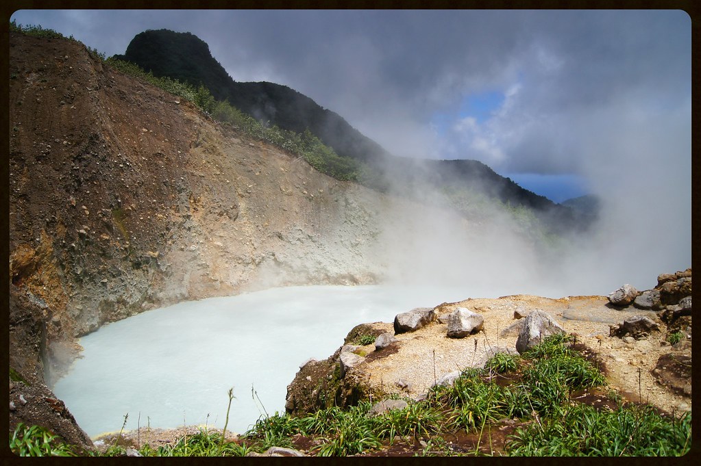 Boiling Lake of Dominica Amusing