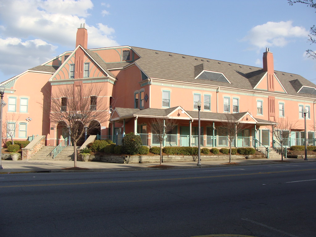 Suwanee House apartments in Cordell, Georgia. Old Suwannee Place... Flickr