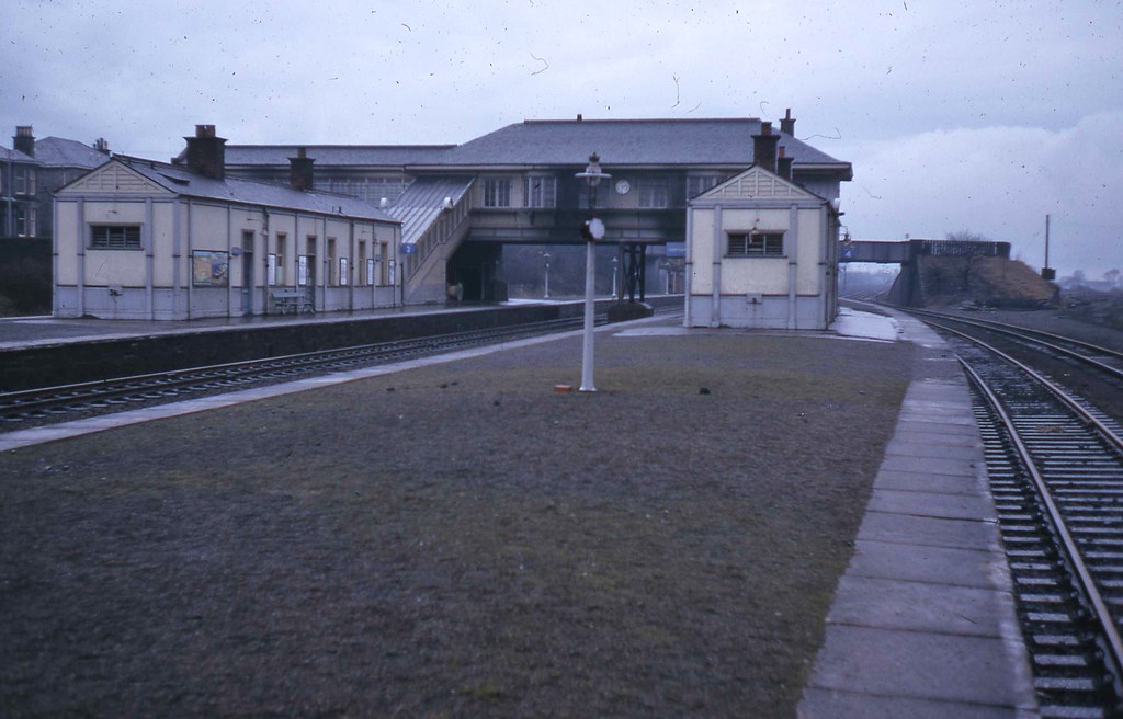 Elderslie February 1966 Elderslie station, pictured look… Flickr