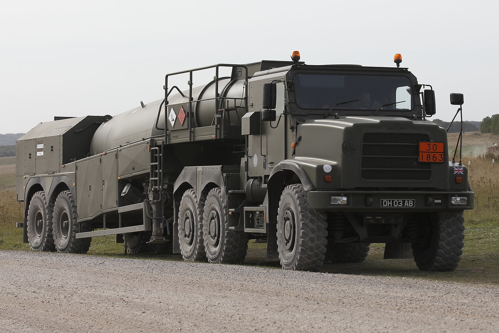 Army Oshkosh Tanker DH03AB British Army Oshkosh Tanker DH0… Flickr