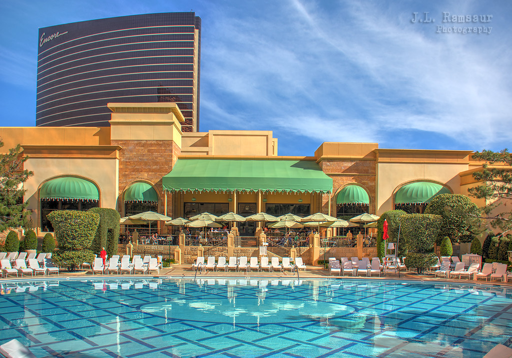 Las Vegas Hotel Pools Free For Locals