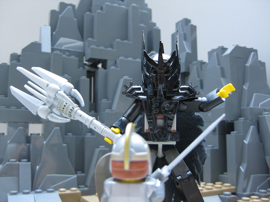 lego sauron vs isildur's father lotr 1 lego lotr sauron vs… Flickr